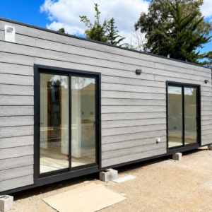 Modulares Häuschen mit einer Fläche von 24 m²
